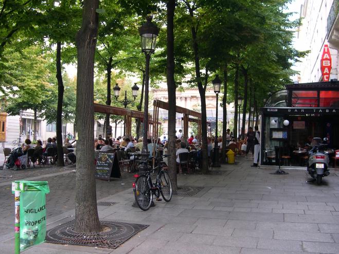  Terrasses de café, place de la Sorbonne (5e)